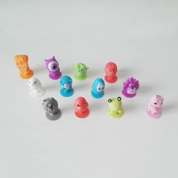 20 BUC/LOT Mini Fraier Păpuși 2,5 cm Animal Ciudat Cupule Fraieri Acțiune de copii Jucărie Capsulă Model ventuza Marionete