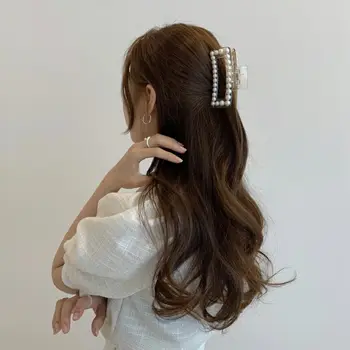 Coreea de personalitate subliniind perla prinderea parului prinderea baie labe de păr prinderea adult frizură accesorii de par